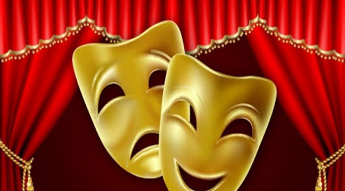 Tiyatro ‘Perde’ diyemiyorsa ‘Eğitim’ der