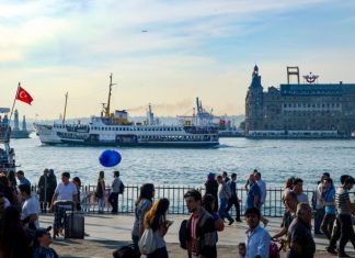 Sedat ÜRETEN ‘Yıllar Sonra Yeniden İstanbul’