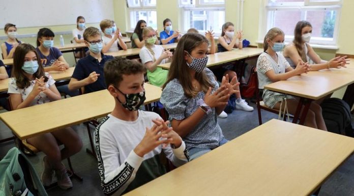 Cihat ŞENER ‘ÖNCELER , BİRLER VE DİĞERLERİ…’