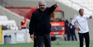 Gidişlerine bir yenisini daha ekledi. Gaziantep Sumudica’yla yollarını ayırdı