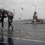 istanbul-yagmur-aa-1493847
