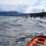 izmirin_dikili_ilcesinde_firtina_nedeniyle_bazi_balikci_tekneleri_batti_h27109