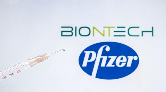 ABD’deki tüm yetişkinlere 3. doz Covid-19 aşısının uygulanması için onay istendi.