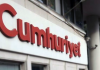 Cumhuriyet gazetesinden iki gazeteci daha istifa etti!