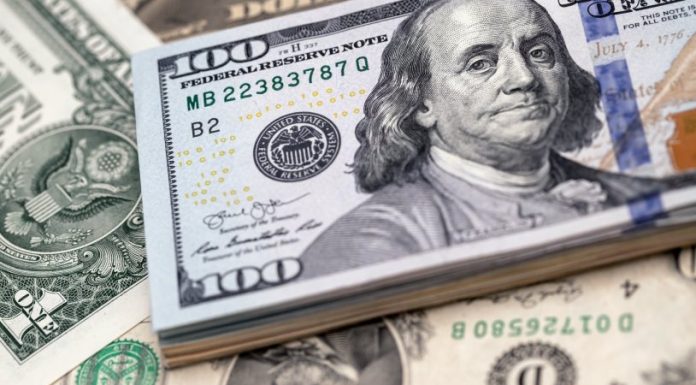 Dolar durmuyor; yeni zirve!