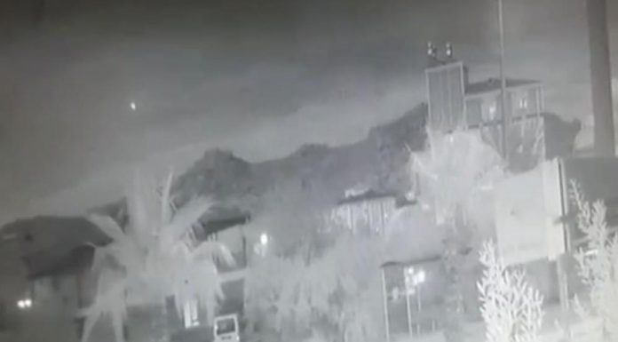 Antalya Kepez’de, gökyüzünden düşen ‘bilinmeyen cisim’ şaşkınlığı