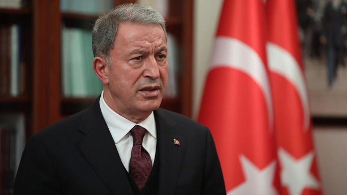 Hulusi Akar