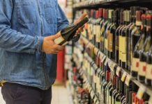 Türkiye Tekel Bayiler Platformu Başkanı Özgür Aybaş; ‘Alkole bugün itibarıyla zam geldi’