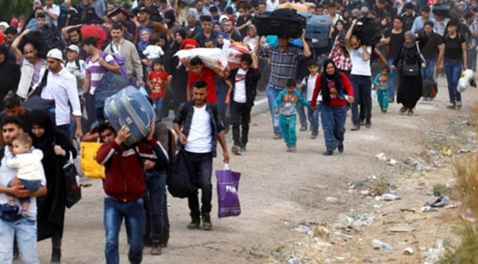 İmamoğlu; mülteci sorununa dikkat çekerek; ‘İstanbul’da, 2,5 milyona yakın yerleşmiş insanla karşı karşıyayız’ dedi.