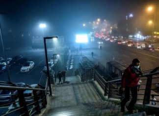 Beklenen sis İstanbul’da etkili olmaya devam ediyor