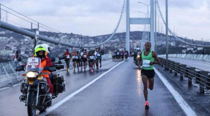 İstanbul’da, yarın (Pazar) maraton nedeniyle çok sayıda yol araç trafiğine kapatılacak.