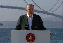 Erdoğan, ana muhalefetin Kanal İstanbul ihalesine girecek ülkeleri tehdit etmesinin cehalet olduğunu söyledi.