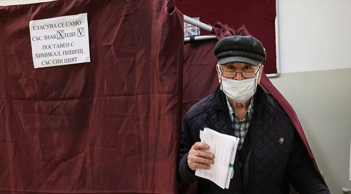 Bulgaristan’da cumhurbaşkanlığı seçimi ilk turunda sonuç yok!