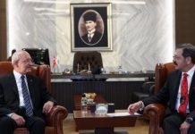 Kılıçdaroğlu, “Ekonominin kitabını nasıl yazdığın belli, Türk lirasının dolar karşısında nasıl eridiği de belli.”