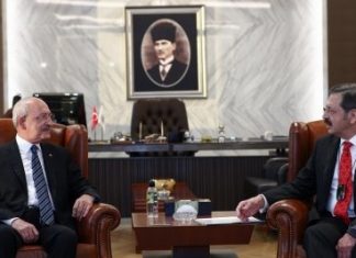Kılıçdaroğlu, “Ekonominin kitabını nasıl yazdığın belli, Türk lirasının dolar karşısında nasıl eridiği de belli.”