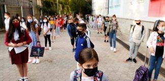 Milli Eğitim Bakanlığı, okullardaki tören ve etkinlikleri iptal etti.