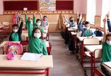 Okullar bir haftalık aradan sonra yarın yüz yüze eğitime devam edecek.