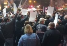 Ekonomik krizin etkileri nedeniyle Türkiye genelinde vatandaşlar eylemlere başladı.