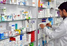 İlaç Endüstrisi İşverenler Sendikası (İEİS) Başkanı Nezih Barut, ilaç fiyatlarında en az yüzde 35-36 artışa ihtiyaç olduğunu belirtti.