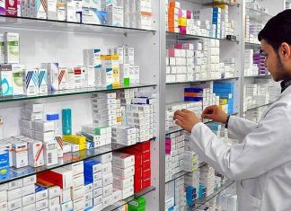 İlaç Endüstrisi İşverenler Sendikası (İEİS) Başkanı Nezih Barut, ilaç fiyatlarında en az yüzde 35-36 artışa ihtiyaç olduğunu belirtti.