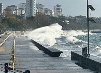 İstanbul’da Marmara Üniversitesinde sınav; Yeditepe ve İstanbul Ticaret Üniversitesinde de yüz yüze eğitim ertelemesi.