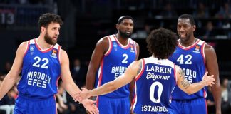 Anadolu Efes, UNICS Kazan deplasmanında