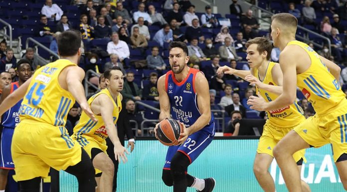 Anadolu Efes, ALBA Berlin’i farklı geçti. ALBA Berlin: 63 Anadolu Efes: 90