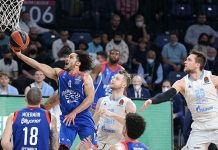 Anadolu Efes sahasında Zenit’e kaybetti. 90-79