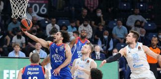 Anadolu Efes sahasında Zenit’e kaybetti. 90-79
