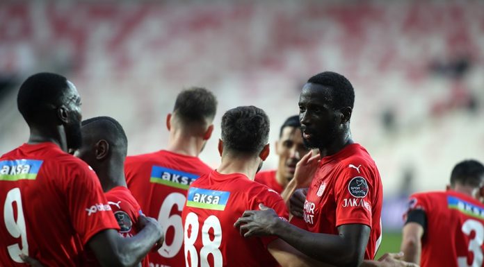 Yatabare hat-trick yaptı, Sivasspor 6 hafta sonra kazandı. Sivasspor: 4 Hatayspor: 0