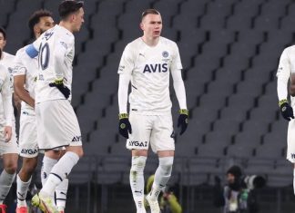 Fenerbahçeli futbolcuların ortak görüşü: ” Bu akşam utanç vericiydi, 9 kişiyle oynayan bir rakibe karşı galip gelemedik”