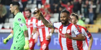 Liderin 27 maçlık yenilmezlik serisi sona erdi. Antalyaspor 2-1 Trabzonspor