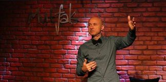 Arkadaşımız Atay BARBUROĞLU, Oyuncu, TV ve Radyo sunucusu Suat Güzey ile bir söyleşi gerçekleştirdi.