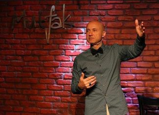 Arkadaşımız Atay BARBUROĞLU, Oyuncu, TV ve Radyo sunucusu Suat Güzey ile bir söyleşi gerçekleştirdi.
