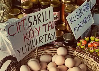 Normal yumurtanın tanesi 1.5 liraya, organik ya da gezen tavuk yumurtası ise 2.5 liraya çıktı.