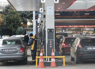 Karar Gazetesi’nin iddiası; ‘Bu gece benzin ve motorine zam gelecek’