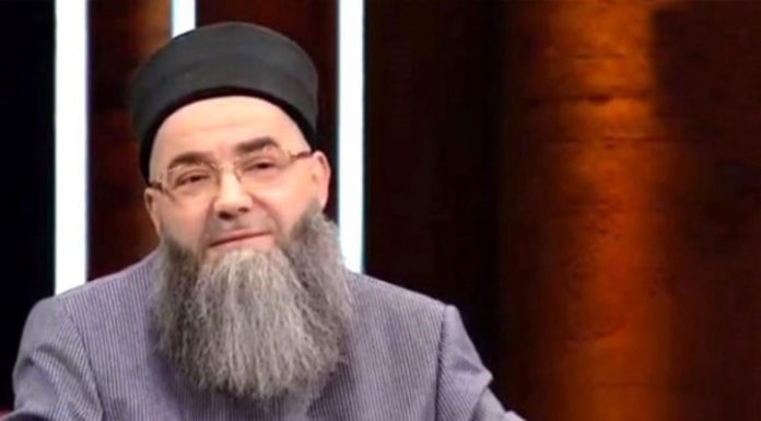 Cübbeli Ahmet: Ben Atatürk dönemi Diyanetini istiyorum!