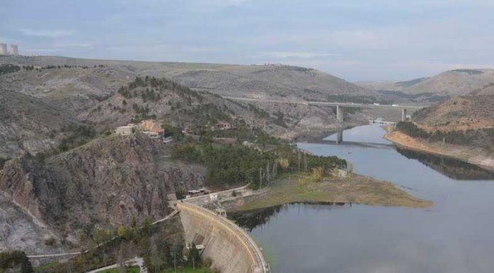 Atatürk’ün talimatı ile inşa edilen Türkiye’nin ilk betonarme barajı Çubuk-1, 27 yıl sonra yeniden su tutmaya başladı