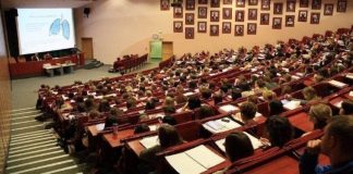 Uzaktan eğitim kararı alan üniversite sayısı artıyor.