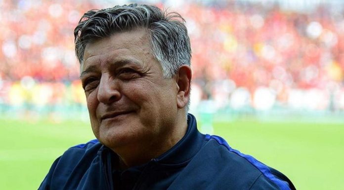 Yılmaz Vural’ın Fenerbahçe rüyası. ”İnşallah Ali Bey’in aklına girer. Ben orada olursam kimseyi mahcup etmem.”