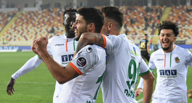Alanyaspor’dan Malatya’ya yarım düzine gol. Malatya 2-6 Alanyaspor
