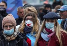 Artık iki aşı yetmiyor, Avrupa’da karantina geri dönüyor!