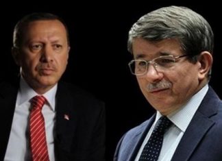 Davutoğlu: Ortaokul öğrencisinin bile yapmayacağı bir hatayla denklemden “ben yaptım oldu” kafasıyla kuru çıkarırsanız…