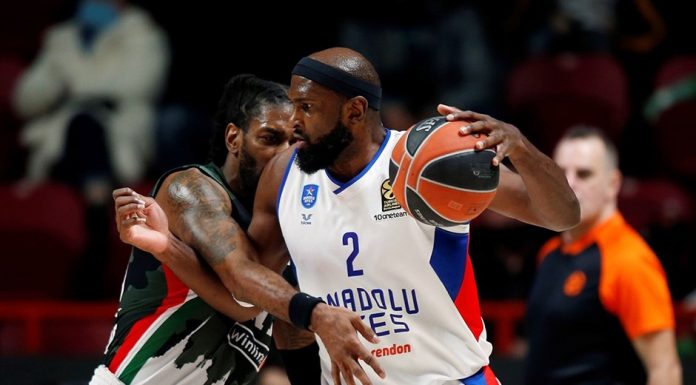Anadolu Efes Kazan’dan çıkamadı. Unics Kazan 75-67 Anadolu Efes