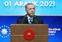 Erdoğan, Eğitim Reformu ve öğretmenlerin özlük hakları ile ilgili yapılan değişiklikleri açıkladı.