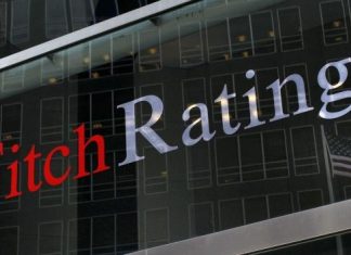 Fitch Türkiye’nin kredi notunu düşürdü!