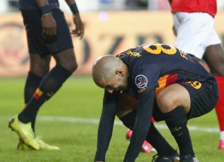 Düşüş devam ediyor, Galatasaray Sivas engelini aşamadı.