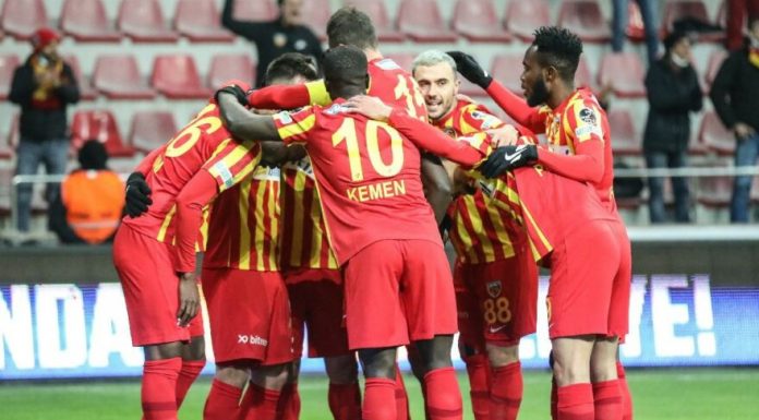 23 dakikada 3 gol. Sivasspor’un yenilmezlik serisi sona erdi. Kayserispor 3-0 Sivasspor