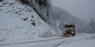 Van’da 90 yerleşim yerinin yolu kar nedeniyle kapandı