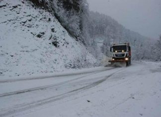 Van’da 90 yerleşim yerinin yolu kar nedeniyle kapandı